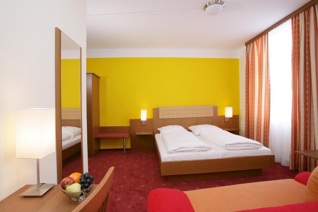 Altstadt-Hotel Zieglerbräu Dachau Zimmer foto