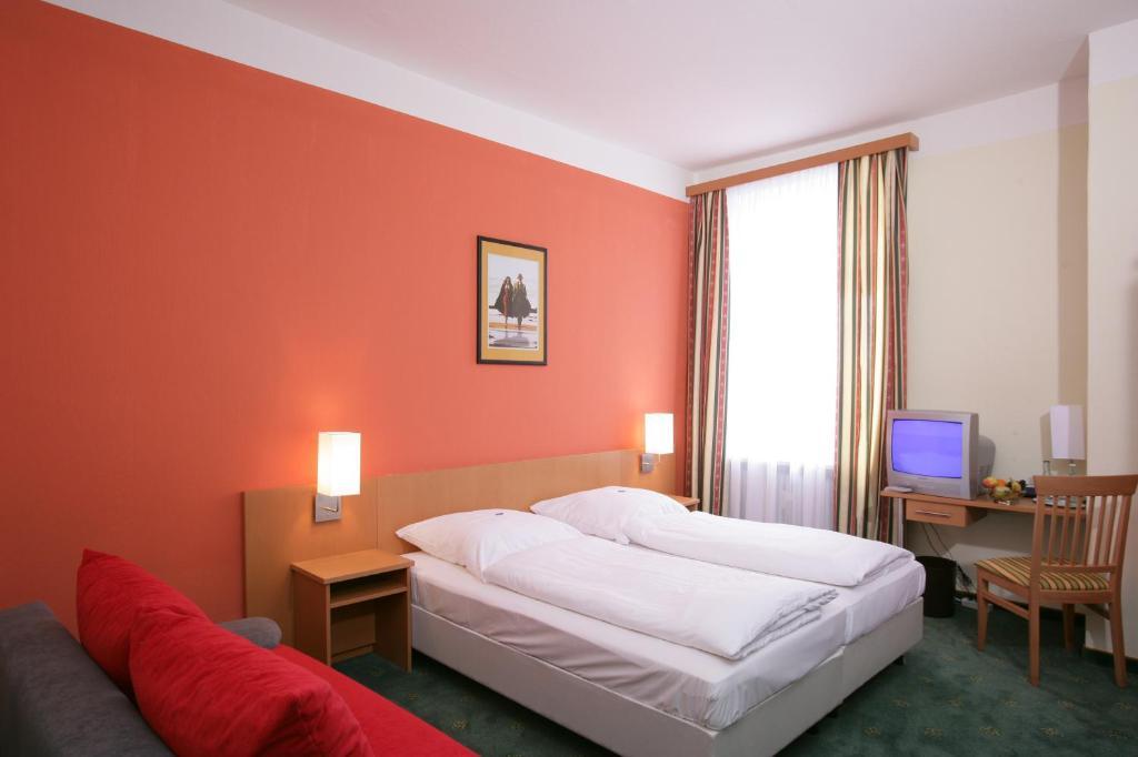 Altstadt-Hotel Zieglerbräu Dachau Zimmer foto