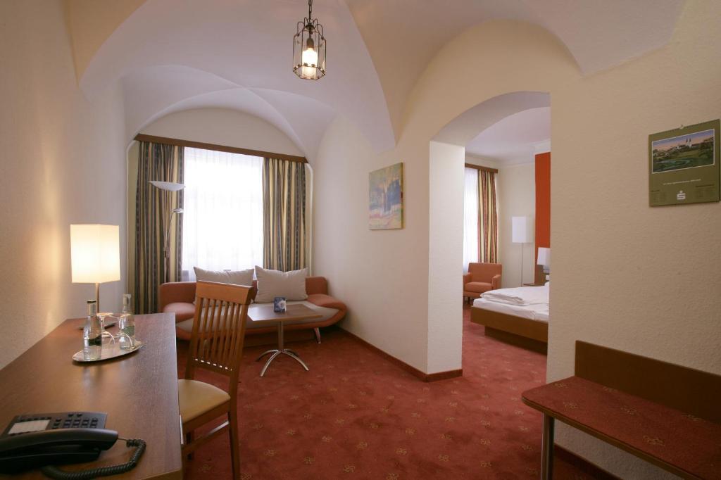 Altstadt-Hotel Zieglerbräu Dachau Zimmer foto